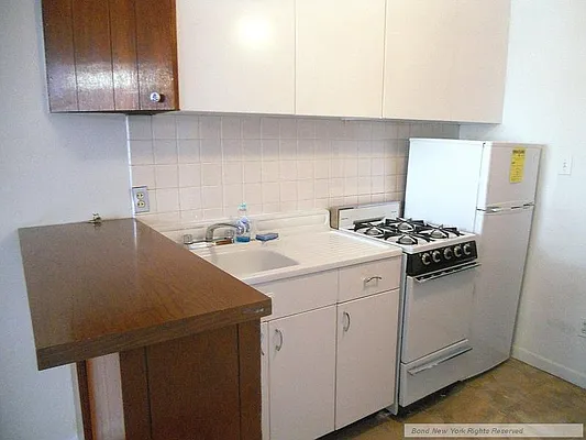 Rented by Bond New York | media 2