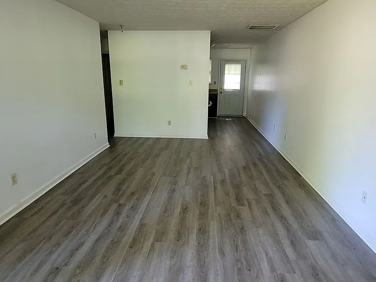 227 Franklin St — Photo 3