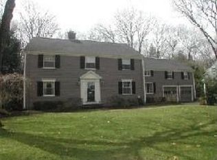 116 Hampshire Rd, Wellesley, MA 02481