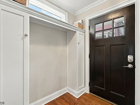 5th image of 14 Catherine Ln
