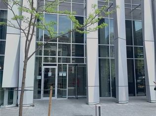 1 Yorkville Ave #1001, Toronto, ON M4W 1L1