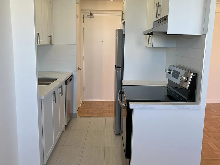 21 Tichester Rd — Photo 6