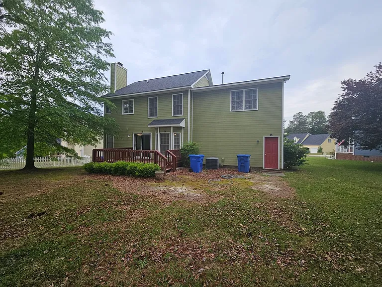 409 Shamus Ct — Photo 23