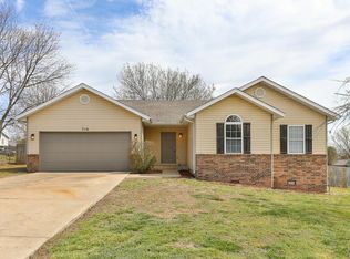 716 Daniel Lane, Willard, MO 65781