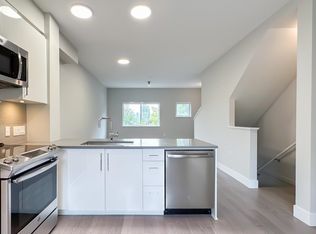 22600 Gilley Rd #3, Richmond, BC V6V 1E4