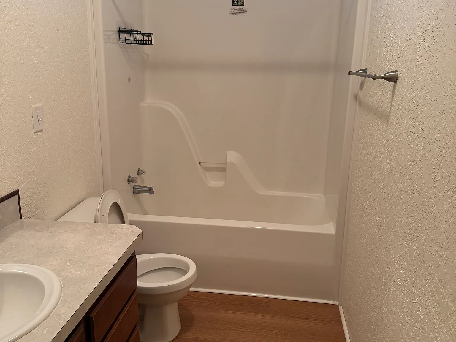 2 bed, $1,400 — Photo 4