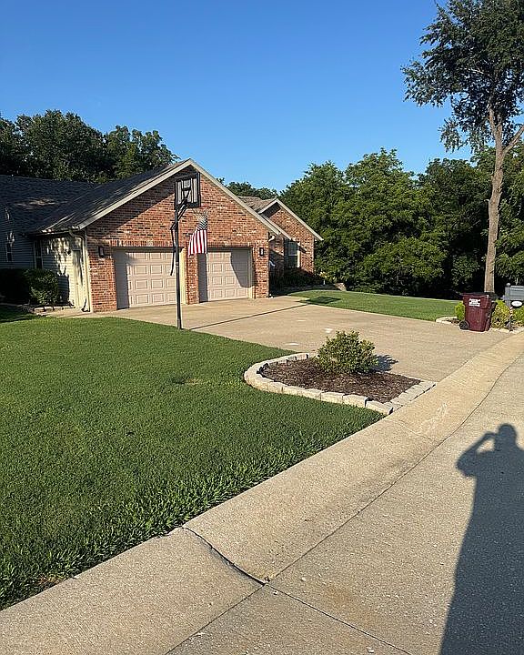 1st image of 241 NW 66th Rd