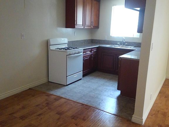 2nd image of 4619 August St
