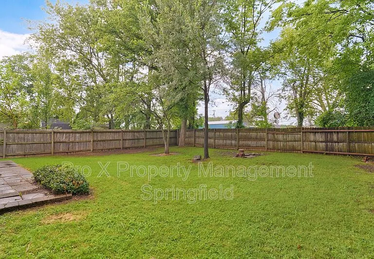 3119 W Water St — Photo 18