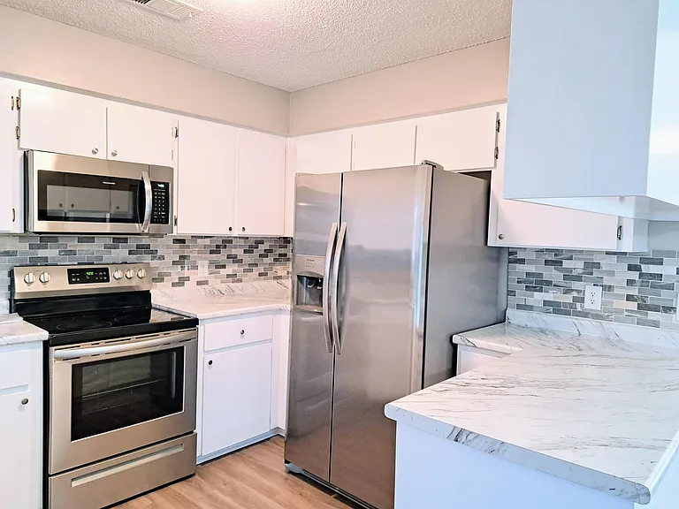 841 Ridgewood Way — Photo 7