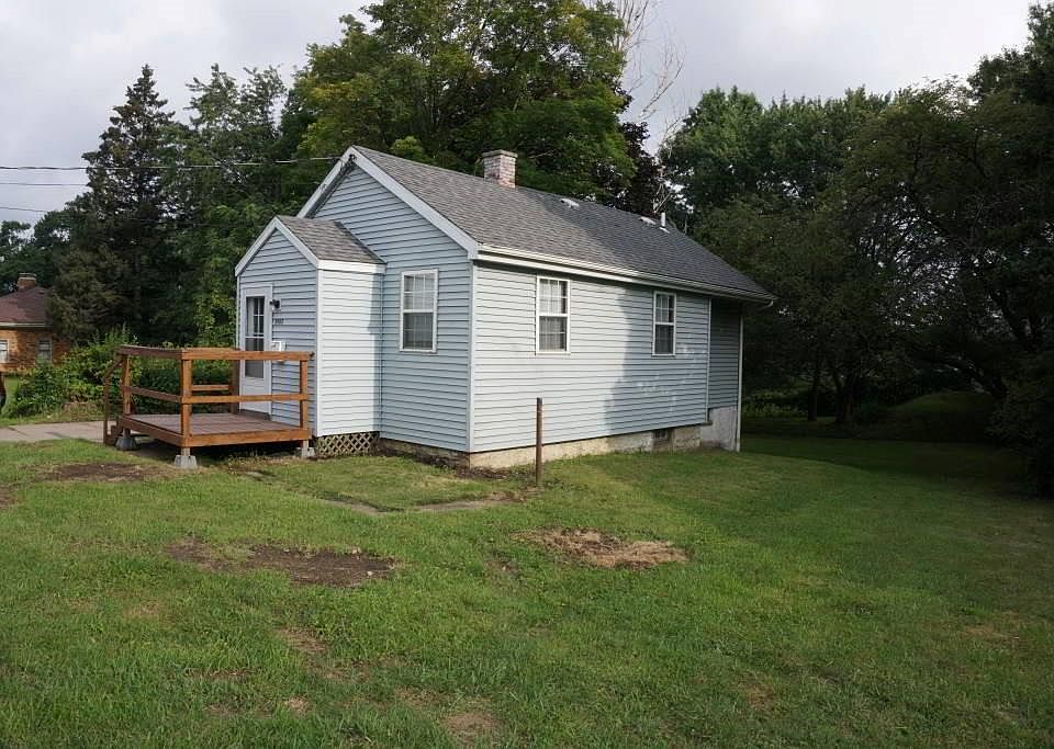 1st image of 3963 Pine Ave