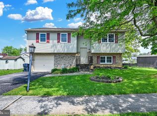 133 Conewago Dr, Hanover, PA 17331