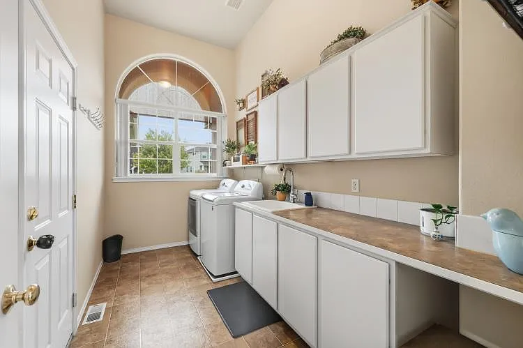620 N Knudson St — Photo 15
