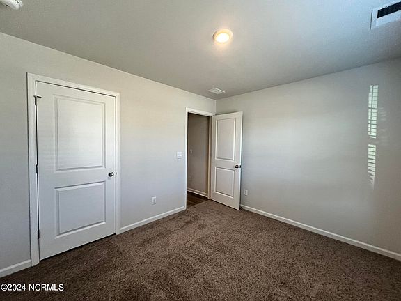4th image of 8219 E Highcroft Dr NE