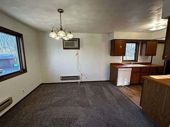 5th image of 5165 Cheney Dr #6