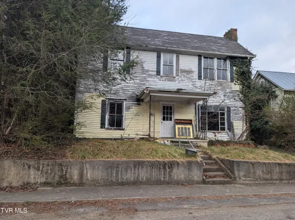 138 Park St, Gate City, VA 24251