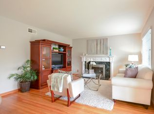 1134 Derbyshire Dr, Cupertino, CA