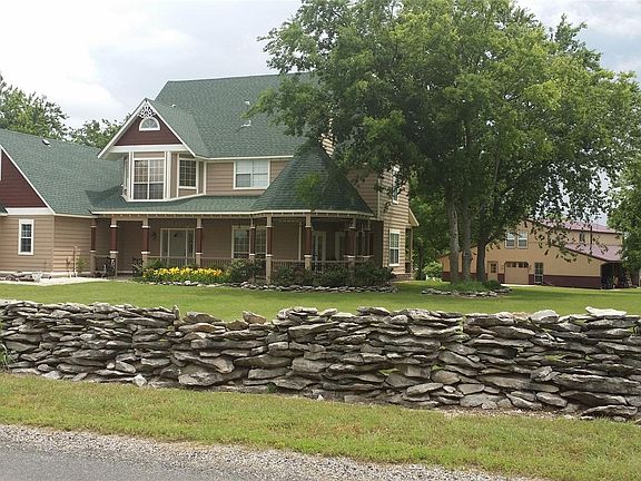 3rd image of 7050 E Upland Dr