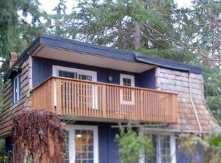 11076 NE Mountain View Rd, Bainbridge Island, WA 98110