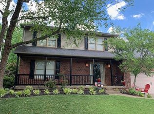 4560 Clubhouse Dr, Lexington, KY 40514