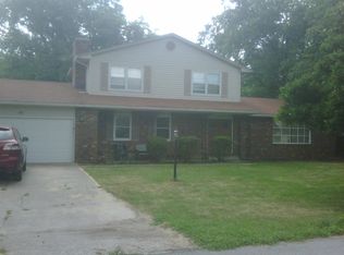 49 Chestnut Ct, Champaign, IL 61822