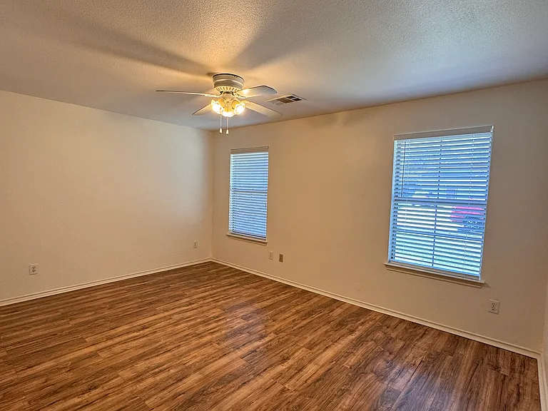 414 N Jackson Ave #A — Photo 27