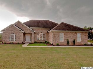 294 Mossy Oak Dr, Huntsville, AL 35806