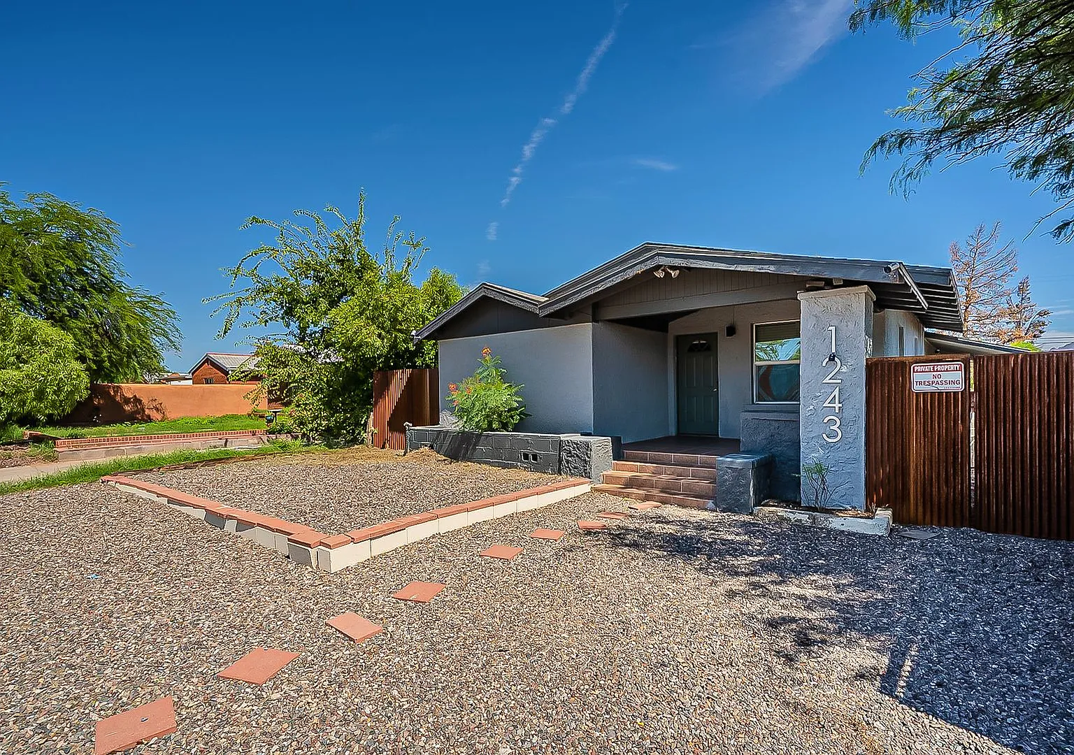 1243 E. Waverly St. — Photo 3