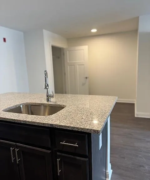 52 Flats — Photo 33