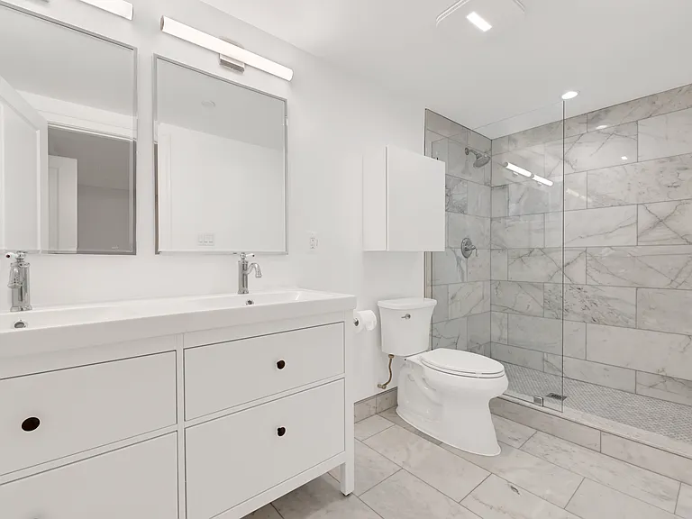 1909 N Capitol St NE #2 — Photo 6