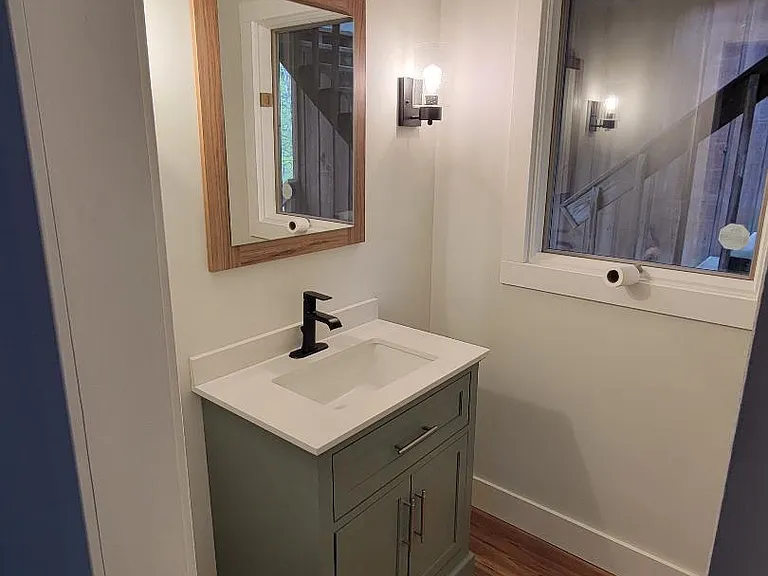 1685 Treetop Ln — Photo 7