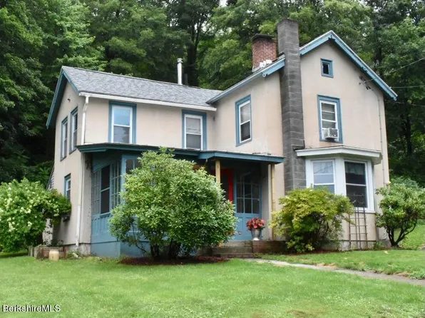 207 North St, Great Barrington, MA 01230