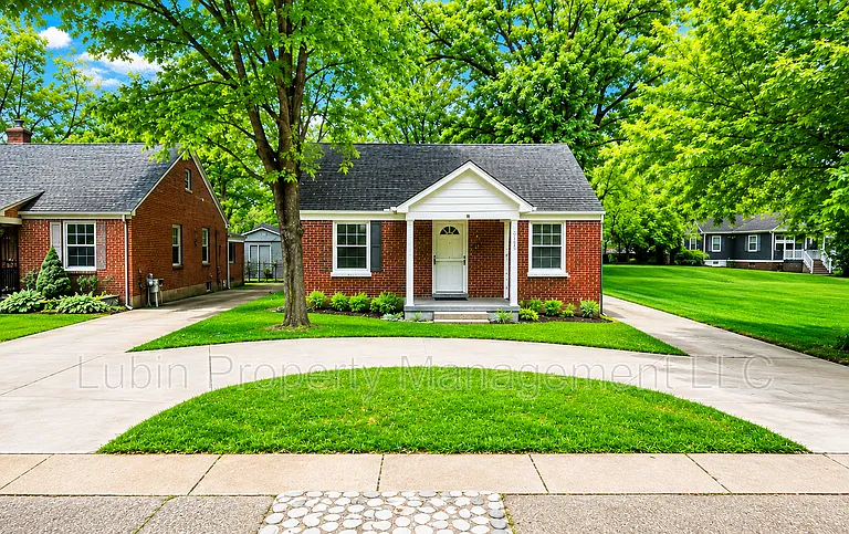 1711 S Trezevant St — Photo 1