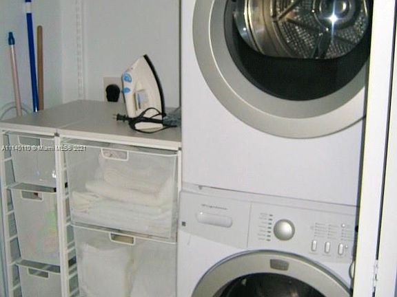 5th image of 1330 West Ave APT 2309