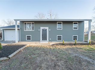 866 Sunset Dr, Arnold, MO 63010