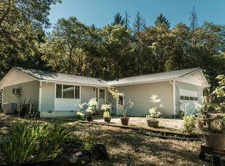 1347 Summit Loop, Grants Pass, OR 97527