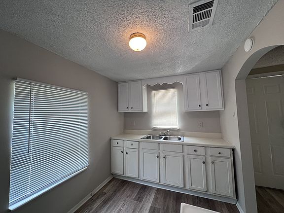 5th image of 1708 Nona St #1708NONA