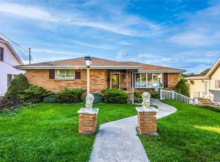 410 Wylie Ave, Elizabeth, PA