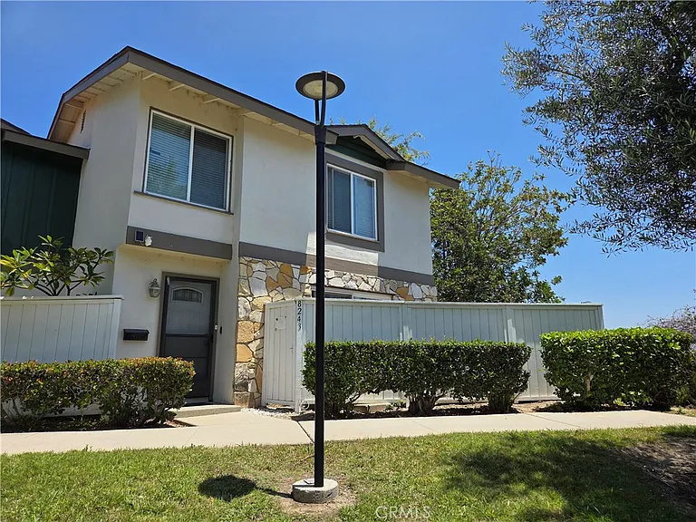 8243 Inverness Grn — Photo 1