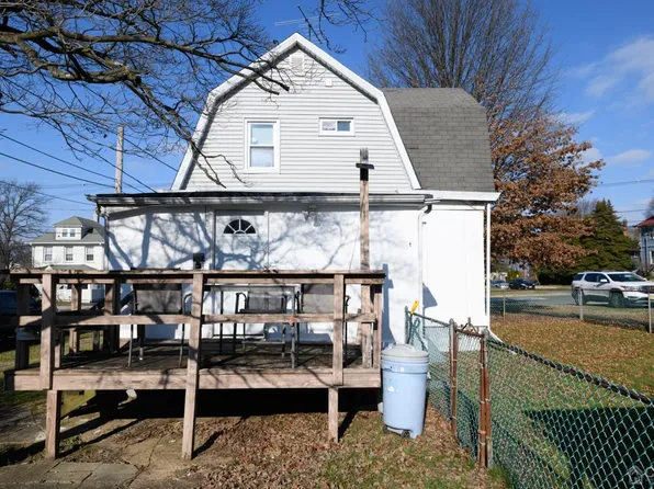 14 De Voe St, South River, NJ 08882