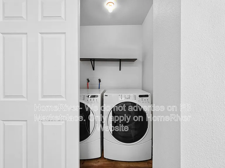 1202 S Russell St — Photo 14