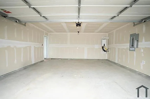 1204 Canyon Wren Dr — Photo 36