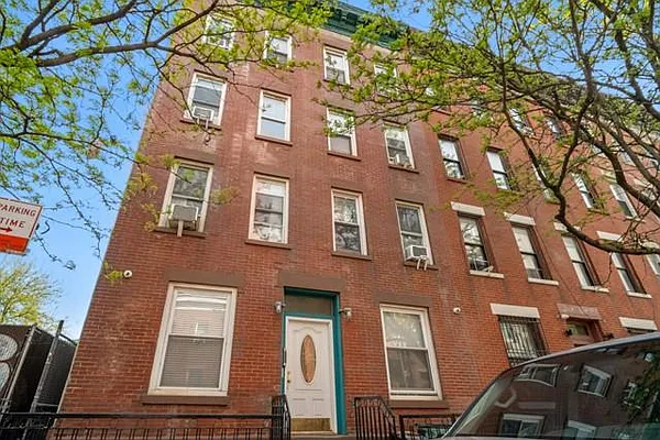 34 Garnet Street 