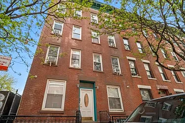 34 Garnet Street, #8
