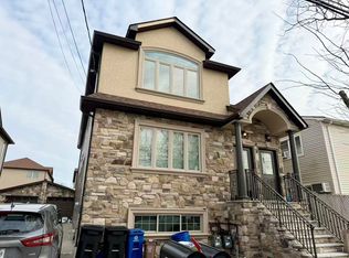 63 Holcomb Ave FLOOR 2, Staten Island, NY 10312