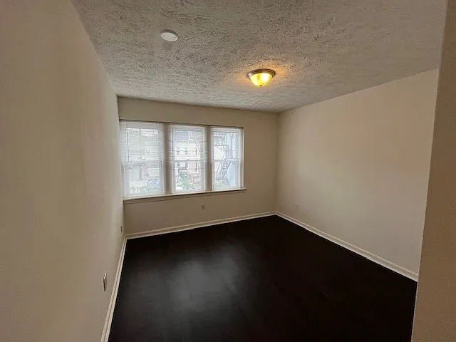 600 S Negley Ave — Photo 22