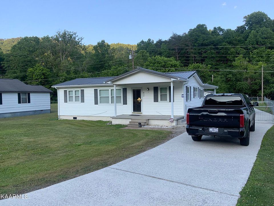 933 Briceville Hwy, Rocky Top, TN 37769 Zillow