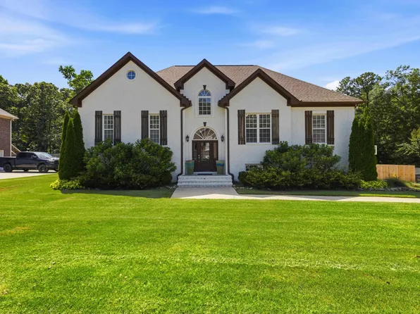 132 Oaklyn Hills Dr, Chelsea, AL 35043