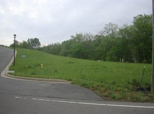 1 Village Cir, Bristol, VA 24201