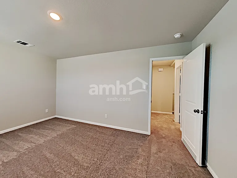 2712 Iberia Ct — Photo 17